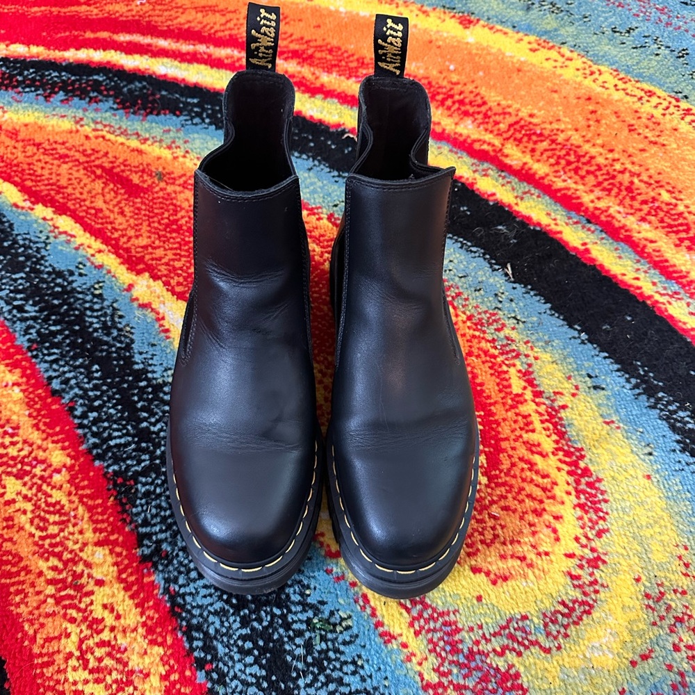 Dr. Martens Black Leather platform Chelsea Boots